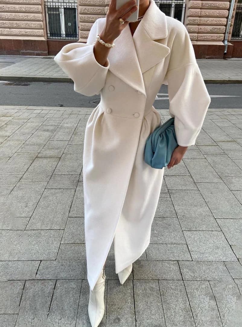 Elowen – Elegant Long Coat