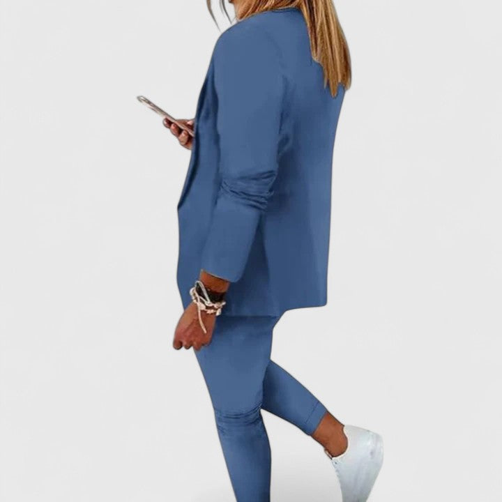 Sarynthi - Sophisticated Suit