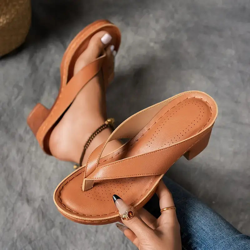 EIRA – ULTRA COMFORTABLE CHUNKY HEEL SANDALS