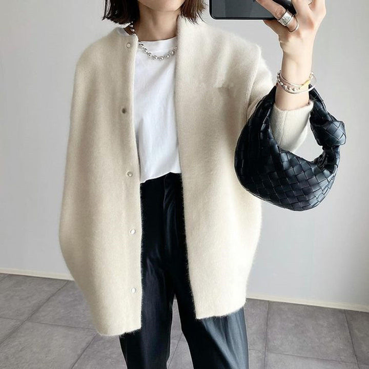 Silvia - Warm and Elegant Cardigan