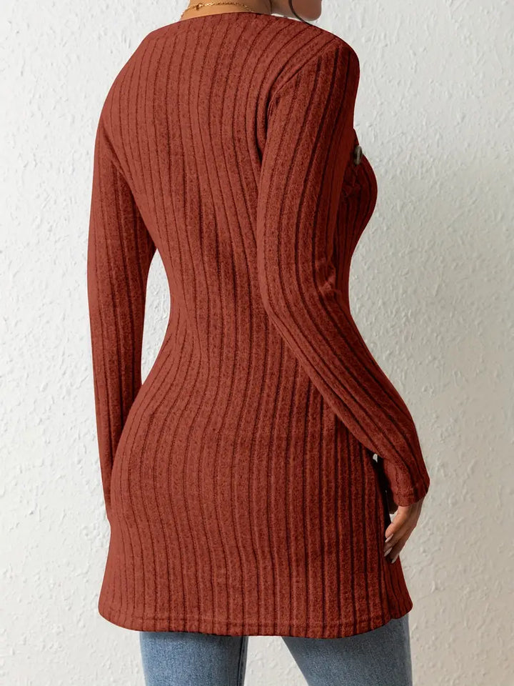 AVA – ASYMMETRICAL BUTTONED RIBBED TOP