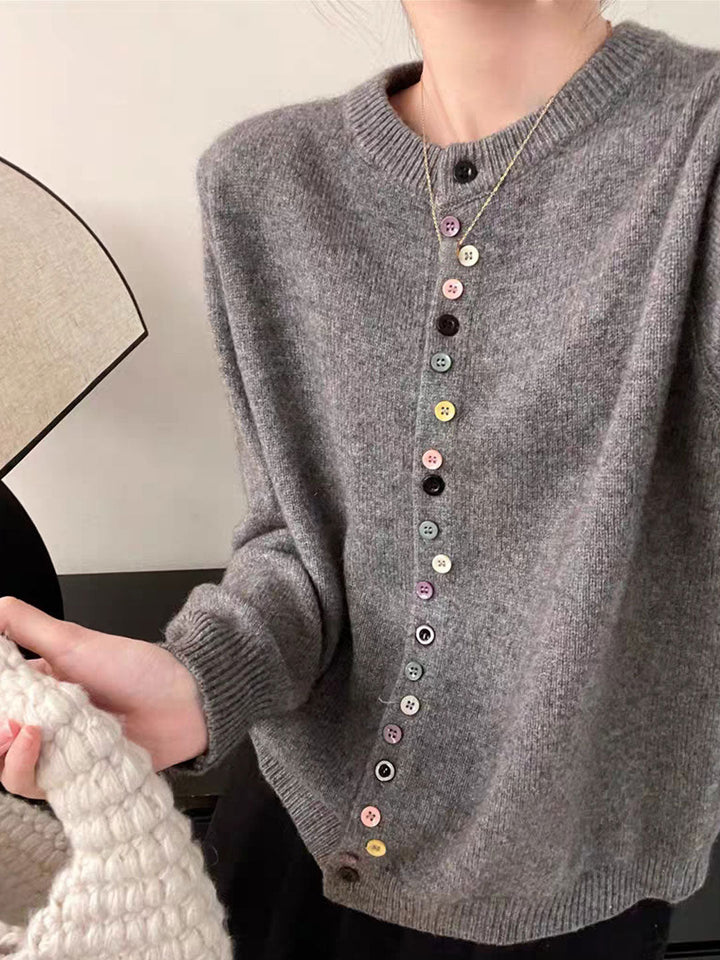 Aaliyah - Elegant Buttoned Knit Cardigan