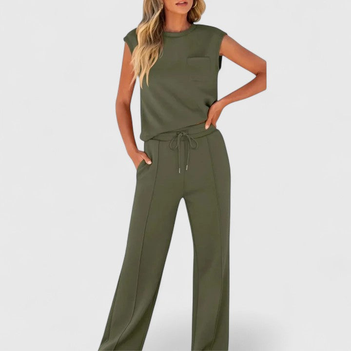 Idina - Comfortable Set