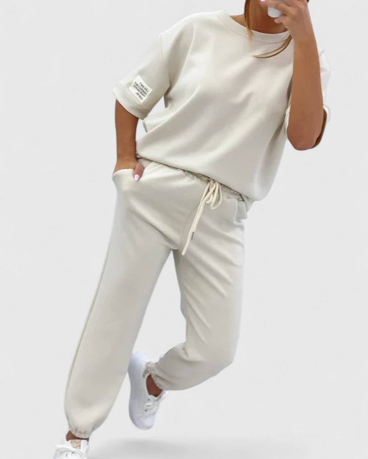 Gloria - Comfortable Set