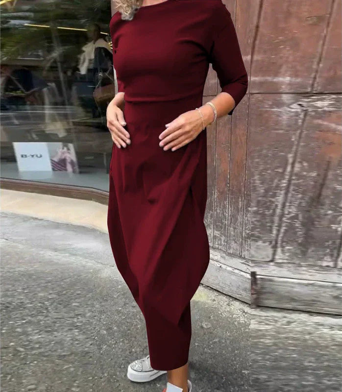 Elizabeth - Timeless Dress with Practical Sophistication