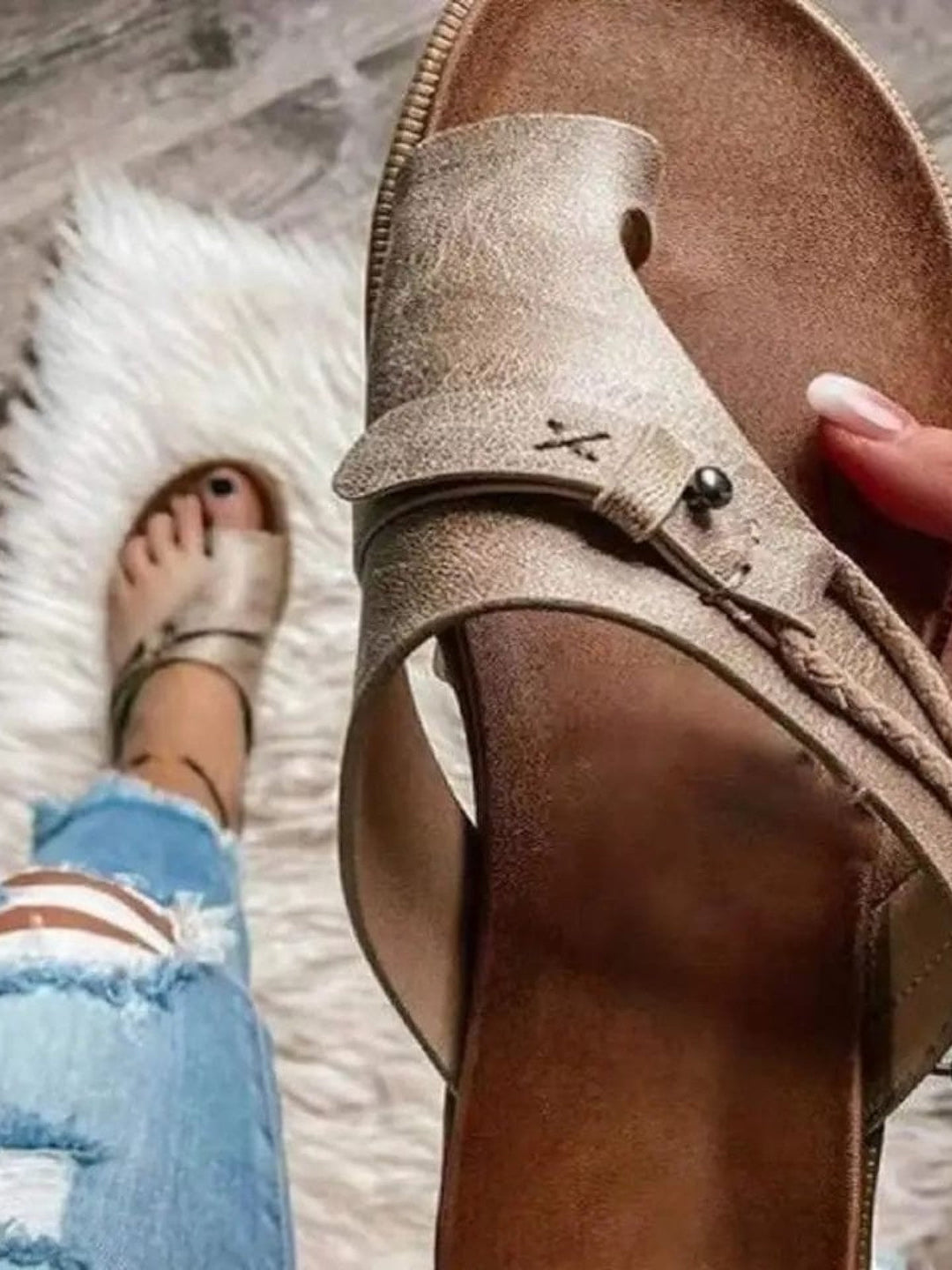 AURALYSYN – COMFORTABLE SANDALS
