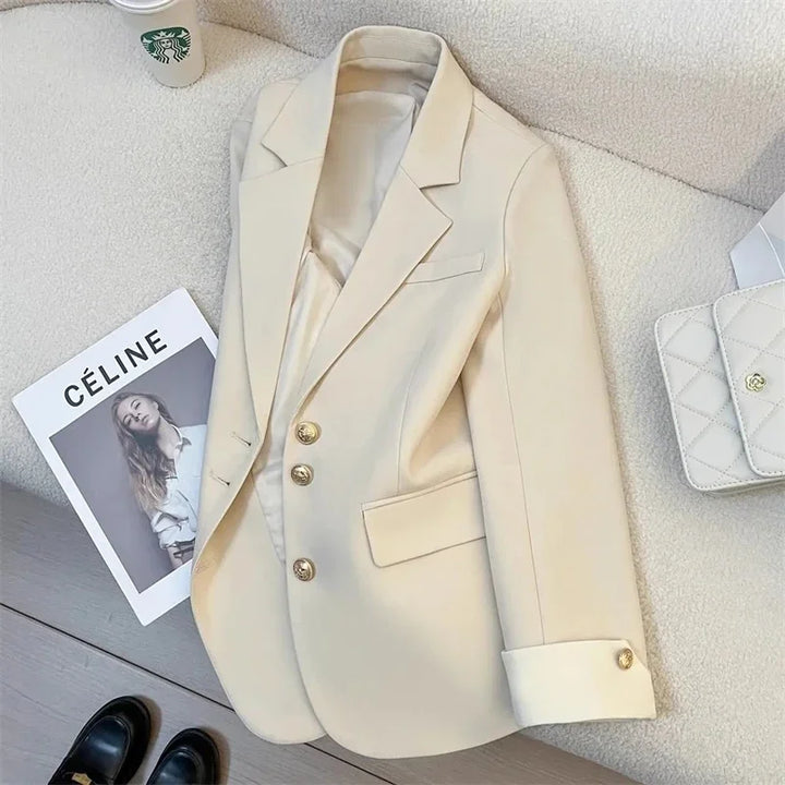 Cyrilla – Stylish