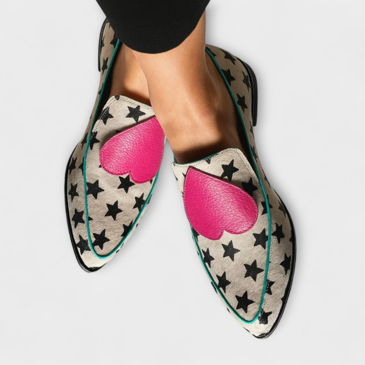 Aura lithia – Cozy Heart Patch Slippers