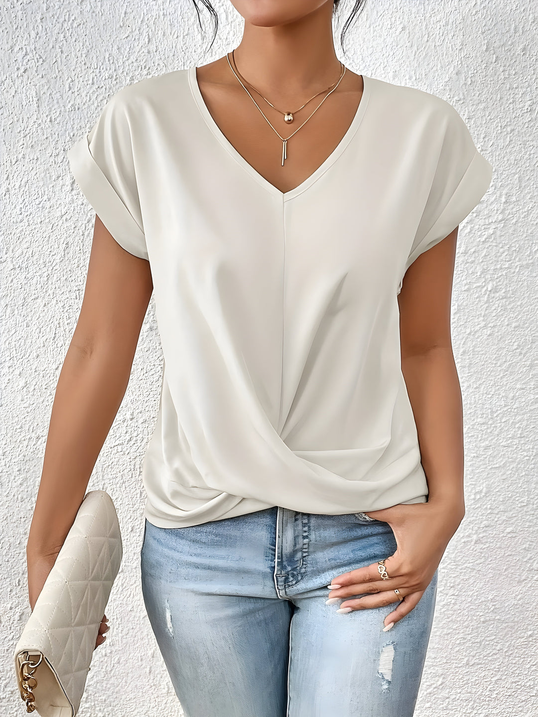 ISLA – TWIST FRONT V-NECK TOP